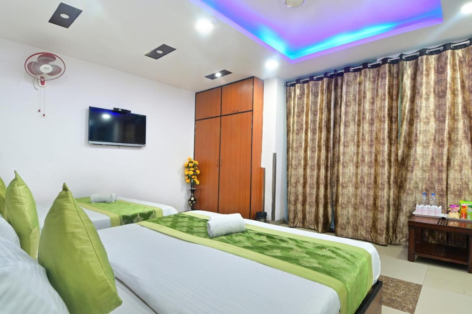 Hotel Emporio View - New Delhi Railway Station - Paharganj Buitenkant foto