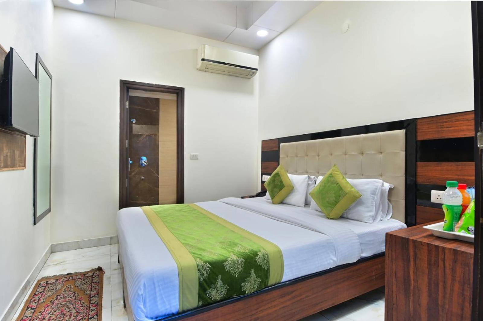 Hotel Emporio View - New Delhi Railway Station - Paharganj Buitenkant foto